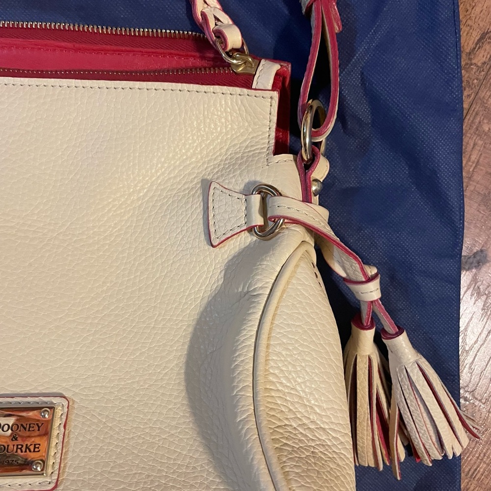 Dooney & Bourke Purse - Picture 3 of 11
